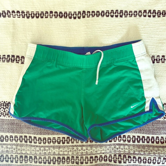 Nike Athletic Department Retro Stripe Green Shorts Size M - Picture 1 of 6
